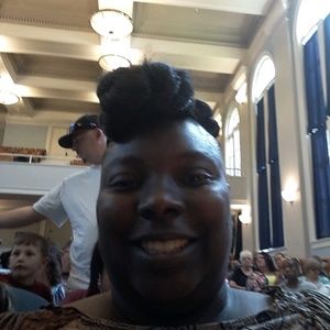 Meet your Posher, Carnetha